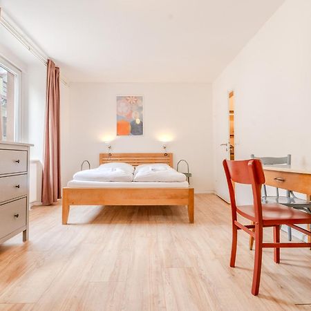 Whats-App Self-Check-In - Vibrant City Life In Graz Esterno foto